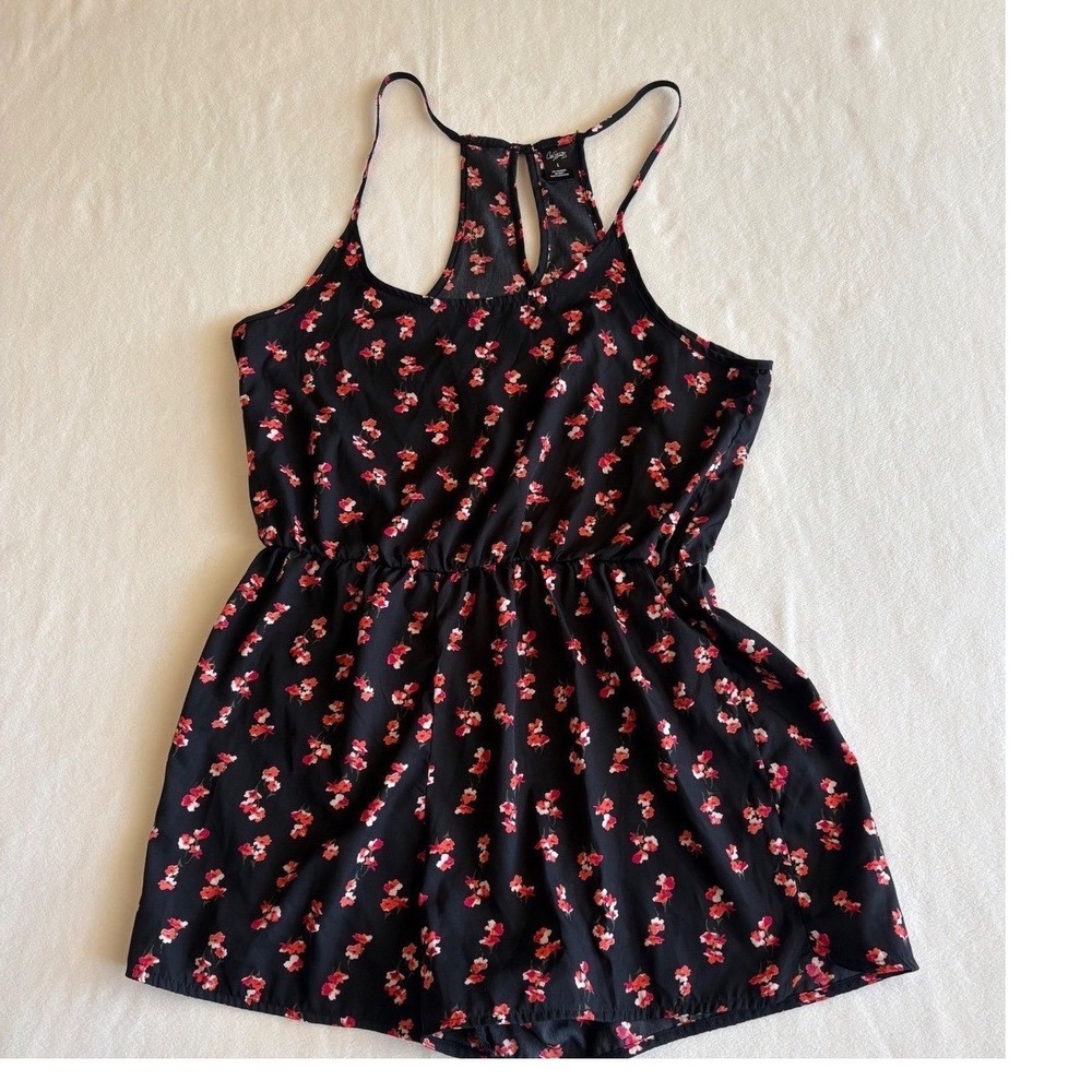 City Streets Floral Romper Black‎ Red Pink Racerback Keyhole Sleeveless Large